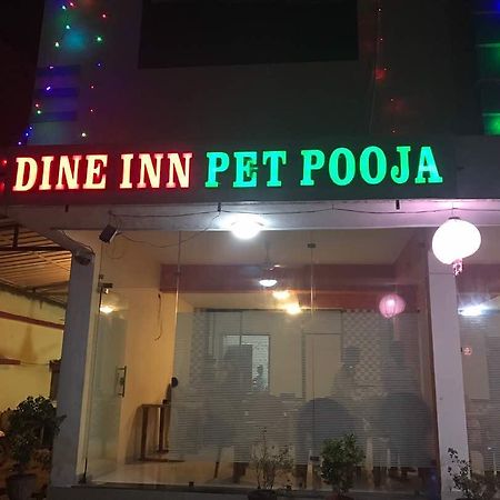 Hotel Krisha Daman Luaran gambar