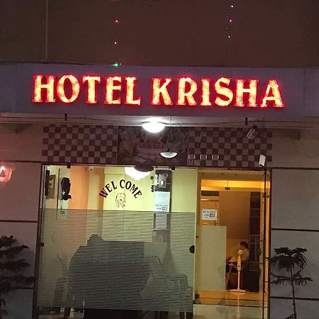 Hotel Krisha Daman Luaran gambar