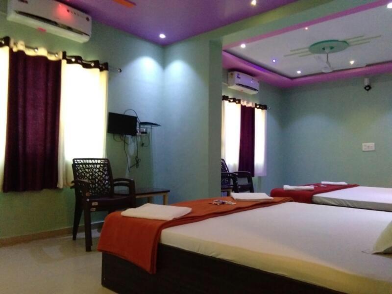 Hotel Krisha Daman Luaran gambar