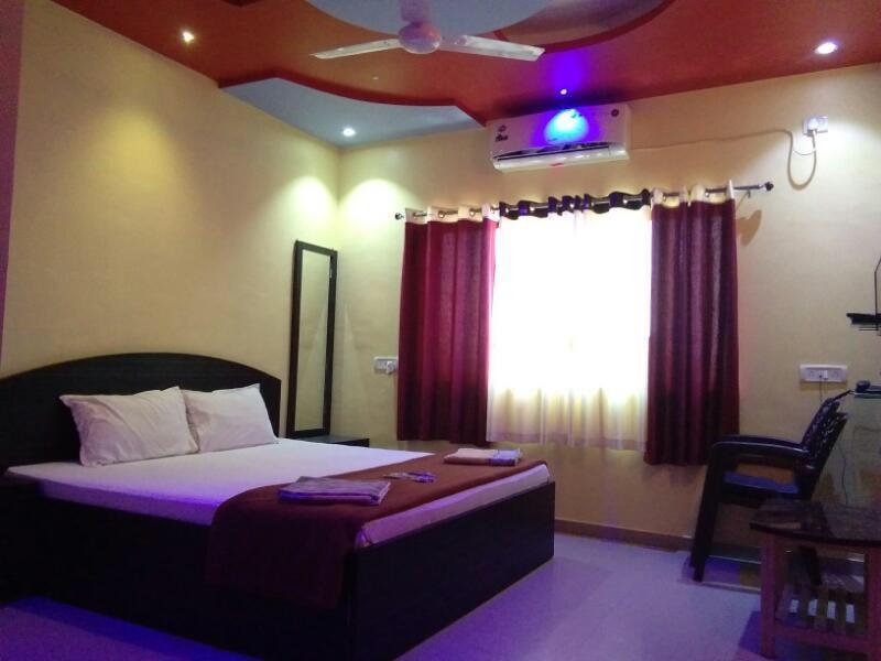 Hotel Krisha Daman Luaran gambar