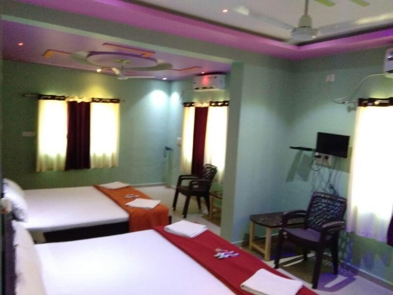 Hotel Krisha Daman Luaran gambar