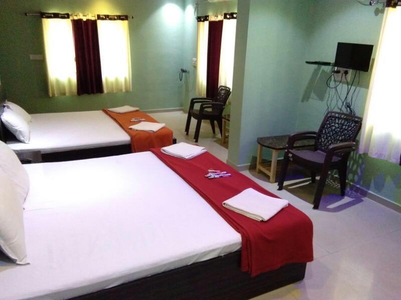 Hotel Krisha Daman Luaran gambar